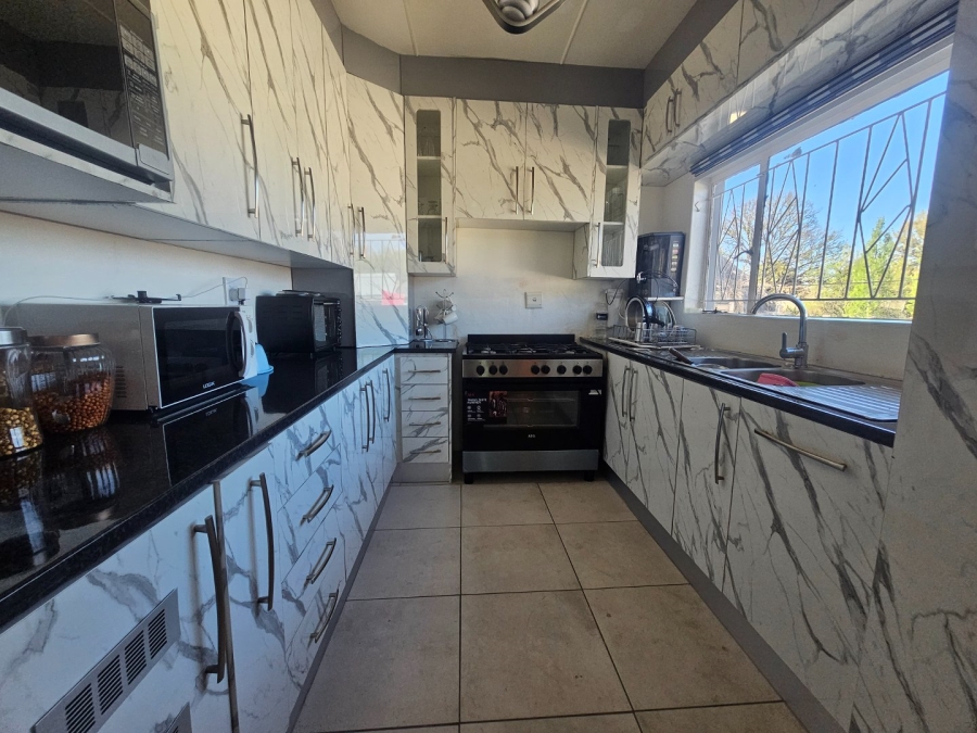 5 Bedroom Property for Sale in Panorama Free State